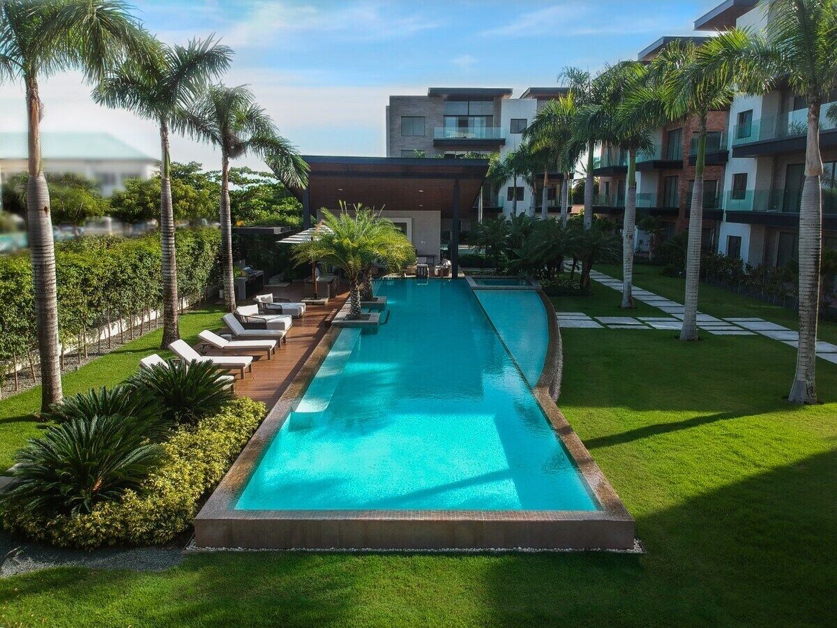 Una piscina cubierta