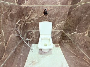 Chambre Double Deluxe, vue ville | Salle de bain