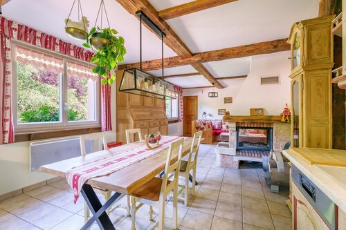 Gîte « Gîte de La Pieviche » avec vue sur la montagne, Wi-Fi et climatisation (sur demande)