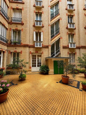 Exterior - Appartement Eugène (Paris)
