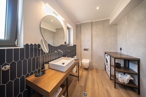 Shower, towels, soap, shampoo - Villa Terrissa, Divine Sea Views, Private Pool, Furnished Terrace, Kefalonia (Kefalonia)