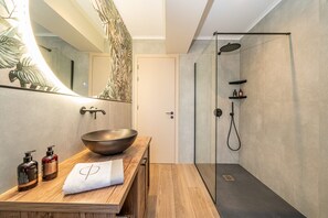 Shower, towels, soap, shampoo - Villa Philaea, Divine Sea Views, Private Pool, Furnished Terrace, Kefalonia (Kefalonia)