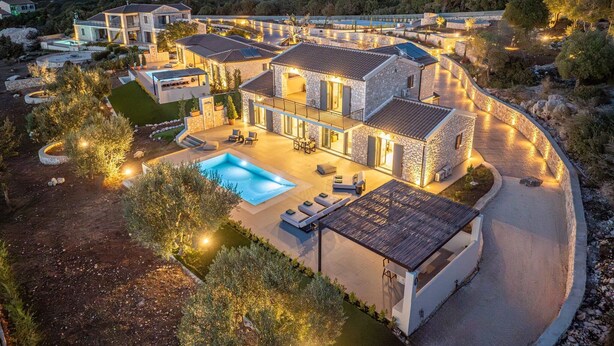 A large, modern villa with multiple bedrooms, a swimming pool, and a landscaped garden. - Villa Philaea, Divine Sea Views, Private Pool, Furnished Terrace, Kefalonia (Kefalonia)
