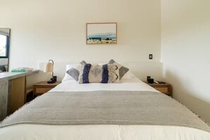 1 slaapkamer, een strijkplank/strijkijzer, wifi, beddengoed