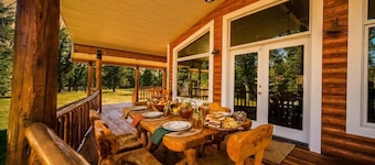 Bunkhouse — Ranch Estate, Private Pond, Story WY