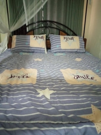 Deluxe Double Room. Tulivu Inn-Kaloleni