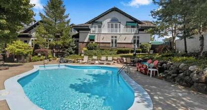 Poolside at Hayloft Lodge