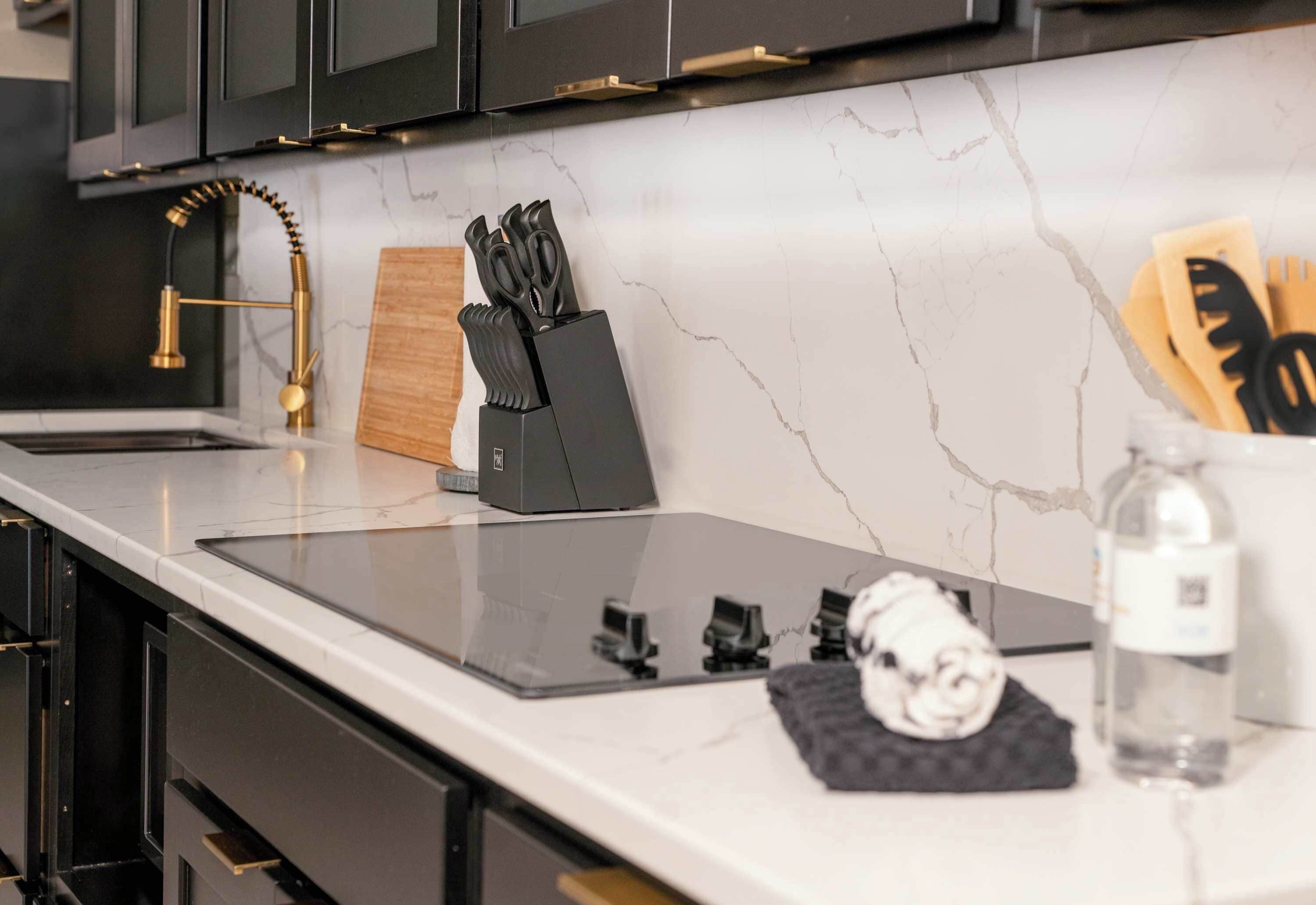 公寓式客房, 1 张大床和 1 张沙发床, 壁炉 (Poolside at Hayloft) | 私人厨房