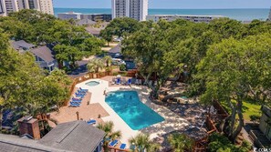 Pool - NEW Family Oasis w Dual King Suites Near the Ocean (North Myrtle Beach)