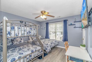 Room - NEW Family Oasis w Dual King Suites Near the Ocean (North Myrtle Beach)