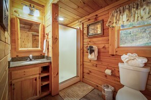 House | 3 bedrooms - Luxury Smoky Mtn Retreat w Panorama Views Hottub (Sevierville)