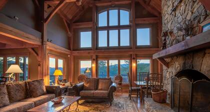 Luxury Lakeview Cabin With Hot Tub and Game Room