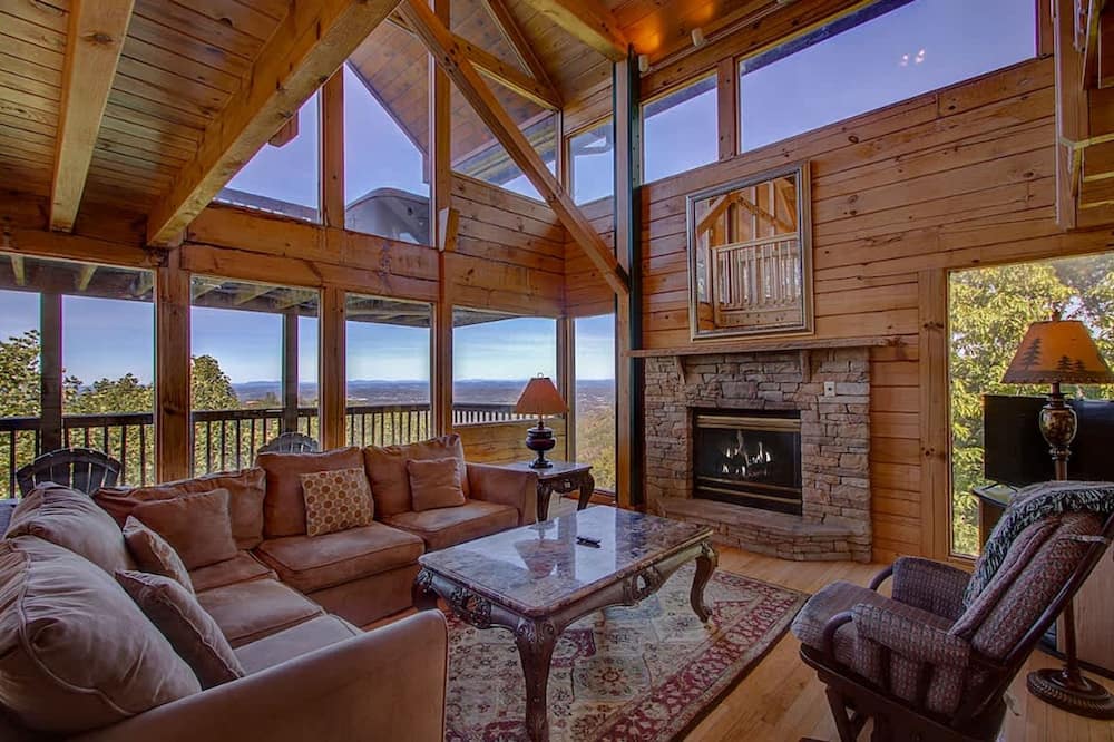 Smoky Mountain Cabin With Views Hot Tub and Loft