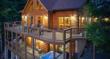 Luxury Cabin Lake View Access Theater Game Room
