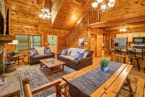 Fun Pigeon Forge Cabin Hot Tub Games