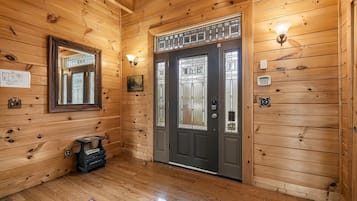 House | 4 bedrooms, Internet