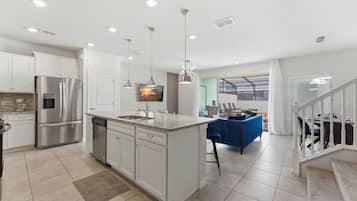 Biệt thự (5 Bedrooms) | Bếp riêng