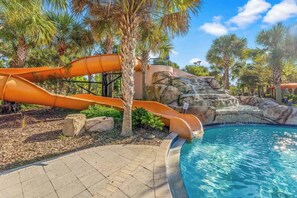 Outdoor pool - Chic Family Home, Mario Bros, Harry Potter & Pool (Davenport)