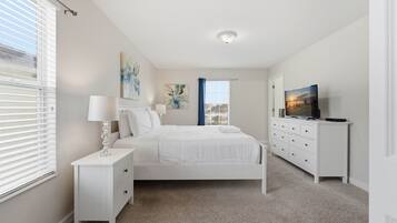 House (6 Bedrooms) | 6 bedrooms, desk, laptop workspace, blackout drapes