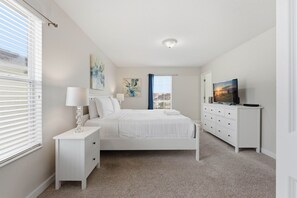 Casa (6 Bedrooms) | 6 habitaciones, escritorio y espacio para trabajar con laptop 