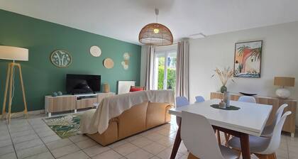 Jolie Maison rénovée avec Jardin clos proche de toutes commodités à Concarneau