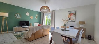 Pretty renovated house with enclosed garden close to all amenities in Concarneau