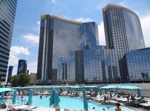 Vdara 50th Floor Fountain + Sphere View
