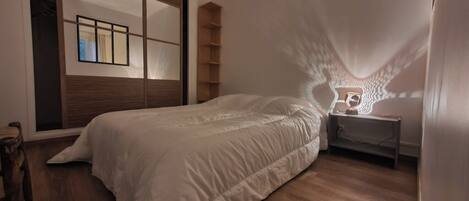 1 chambre, literie fournie