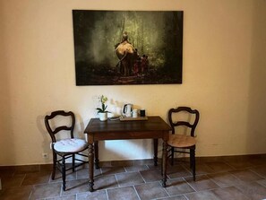 Habitación doble, vistas al jardín | Interior