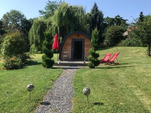 Chalet, vistas al jardín | Jardines del alojamiento
