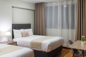 ห้องแฟมิลี่ดับเบิล | พื้นที่ทำงานแบบใช้แล็ปท็อป, Wi-Fi ฟรี, ผ้าปูที่นอน