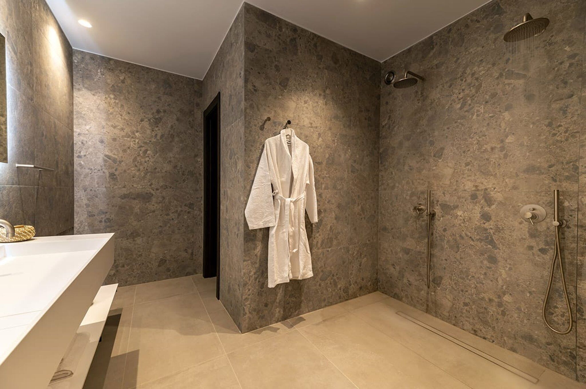 Shower, towels, soap, shampoo
