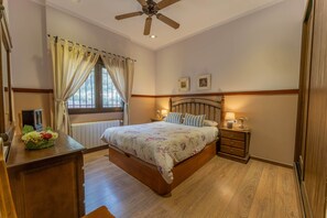 3 Schlafzimmer, Bügeleisen/Bügelbrett, WLAN, Bettwäsche
