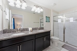 House - Amazing Home 14 Guests Pool Steps to Clubhouse (Kissimmee)