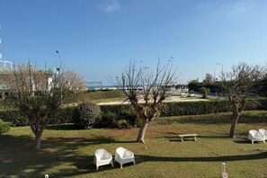 Property grounds - M454 - Marcelli, comfortable apartment 50 meters from the sea (Marcelli)