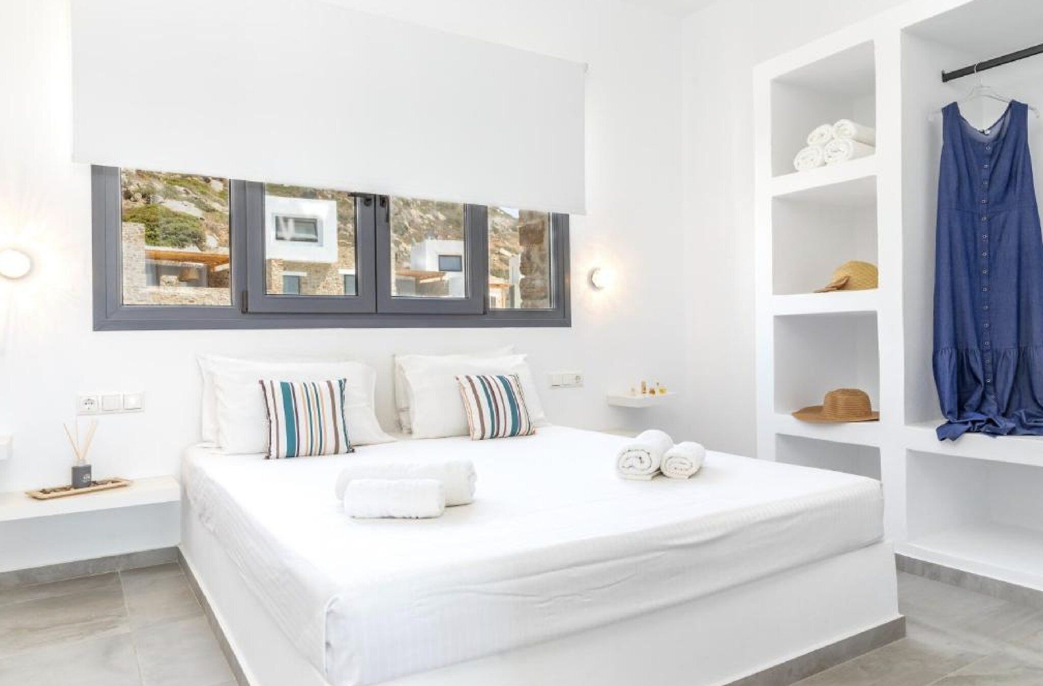 3 bedrooms, in-room safe, iron/ironing board, travel crib