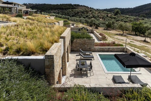 Villa Neralyth, Private Pool, Spacious Furnished Terrace, Thassos