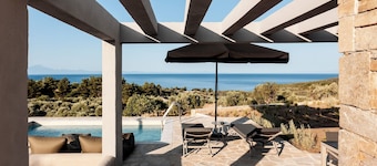 Duplex Villa Ondessa, Private Pool, Spacious Furnished Terrace, Thassos