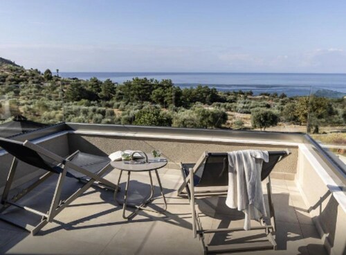 Duplex Villa Ondessa, Private Pool, Spacious Furnished Terrace, Thassos