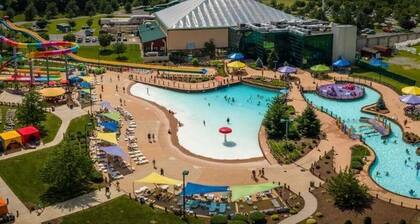 Cozy 1-bedroom resort with AC in welcoming Massanutten with waterPark access