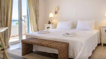 2 bedrooms, in-room safe, iron/ironing board, travel crib