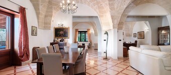 Villa 'Degli Ulivi' con jardín privado