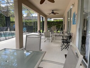 Outdoor dining - Emerald Island Resort w/ Pool & Game Room (Kissimmee)