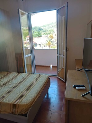 2 bedrooms, iron/ironing board, WiFi - Stella Marina Apartment (Pietra Ligure)