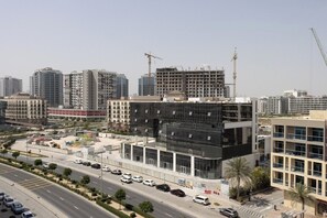Exterior - Chic Studio w/ Pool & Jacuzzi | Arjan Dubai (Dubai)