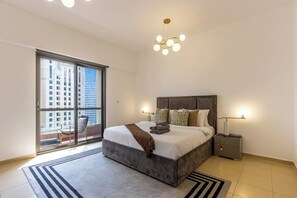 1 bedroom, iron/ironing board, free WiFi, bed sheets - Livbnb – Bright 1BR with Marina & City Views (Dubai)