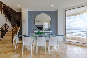 Dining - Oceanfront 4Bdr Triplex PH with Amazing Views! (Cartagena de Indias)