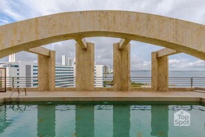 Pool - Oceanfront 4Bdr Triplex PH with Amazing Views! (Cartagena de Indias)