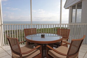 Outdoor dining - Escape to paradise at South Seas Bayside Villa 5320 on Captiva (Captiva)