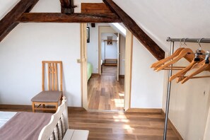4 bedrooms, desk, iron/ironing board, Internet - La Joli Maison - Les Chesneaux (Loches)